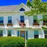 Bird's Nest Bed & Breakfast