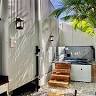 THE COTTAGE & THE RETREAT COOLUM BEACH - OUTDOOR HOT TUB, FIRE PIT, CINEMA ROOM